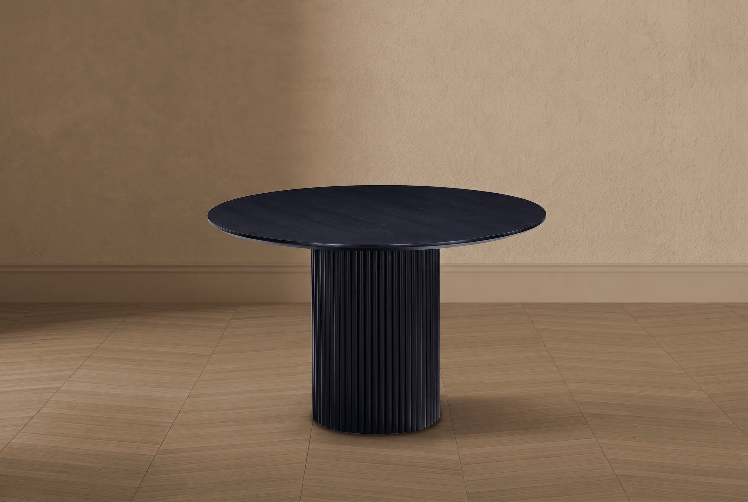 Hathaway 47" Round Dining Table in Black